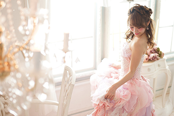 成人式の写真撮影におすすめの定番ドレス 京都のおしゃれな写真館 スタジオレンブラント